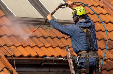 Démoussage et hydrofuge de toiture à Merville