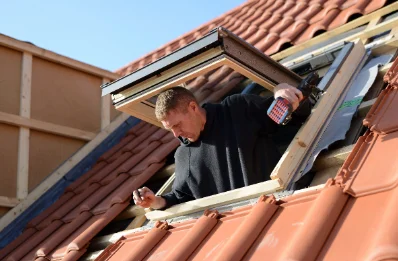 Pose de fenêtres de toit Velux à Merville